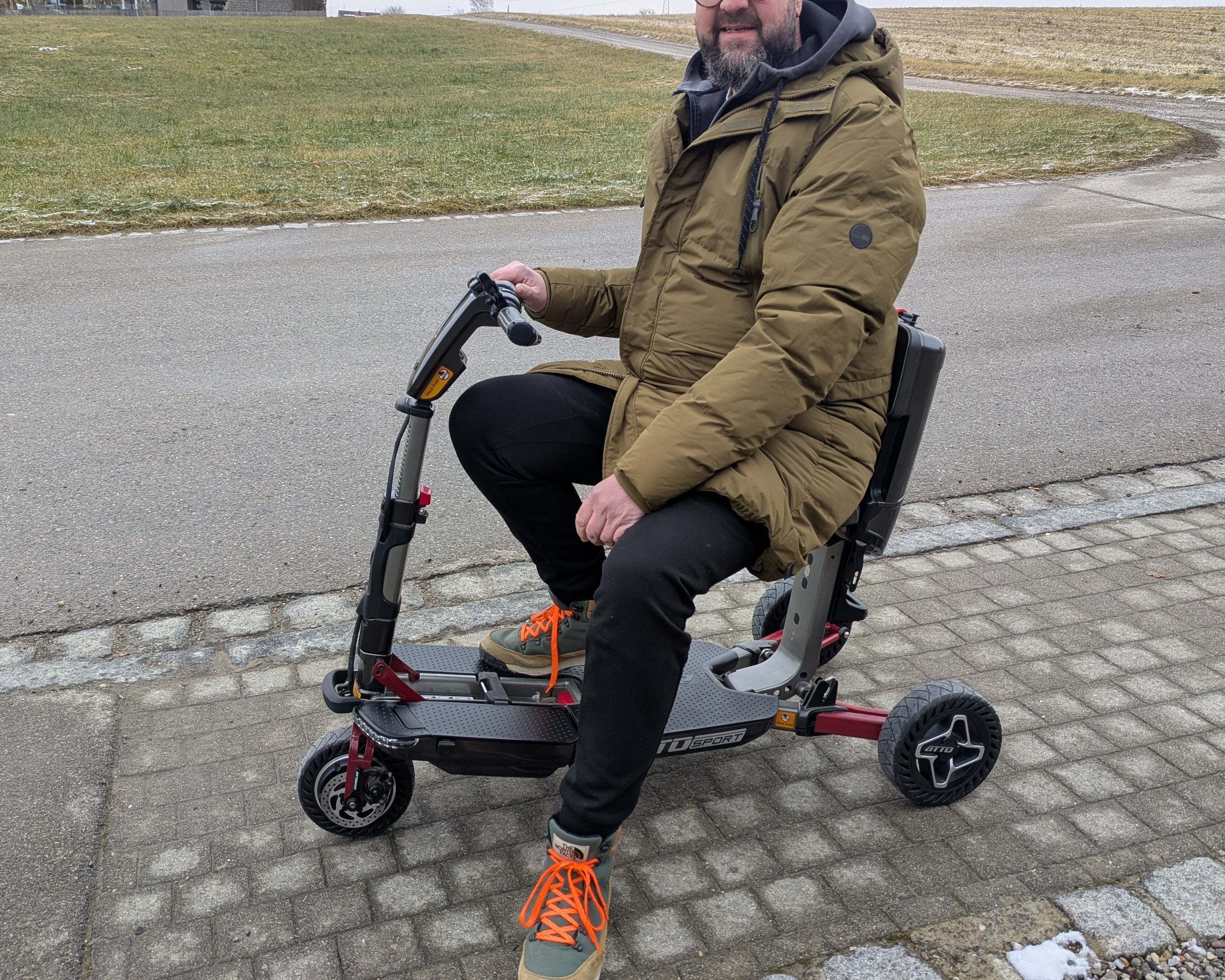 How the ATTO Mobility Scooter Transformed My Travels – A Customer Story